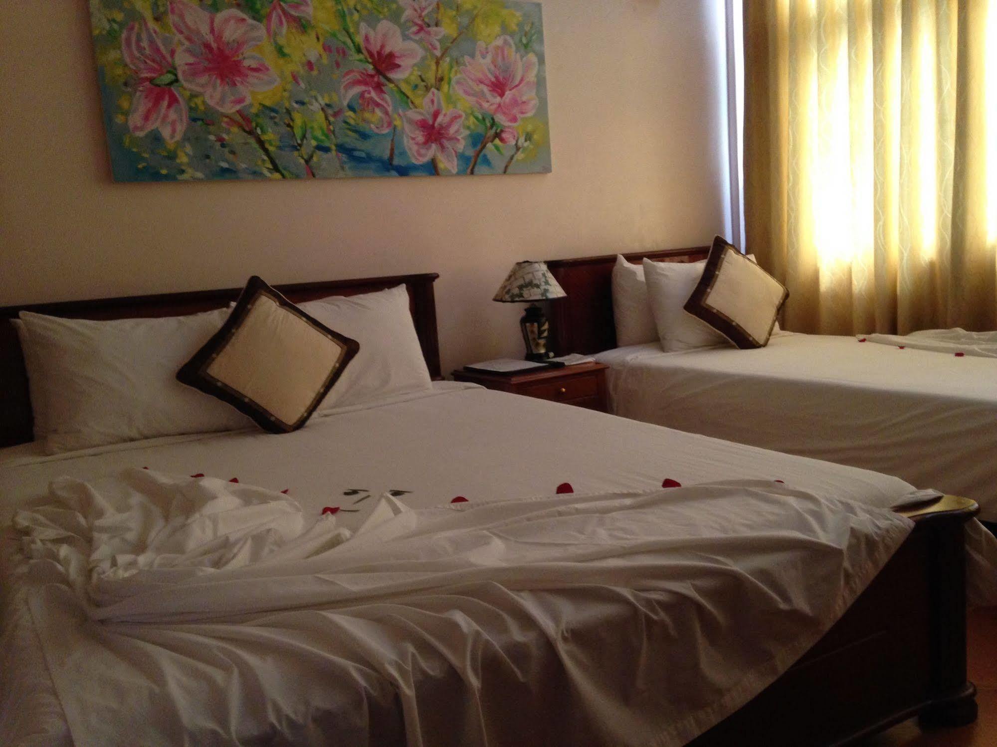Holiday Diamond Hotel Hué Eksteriør billede