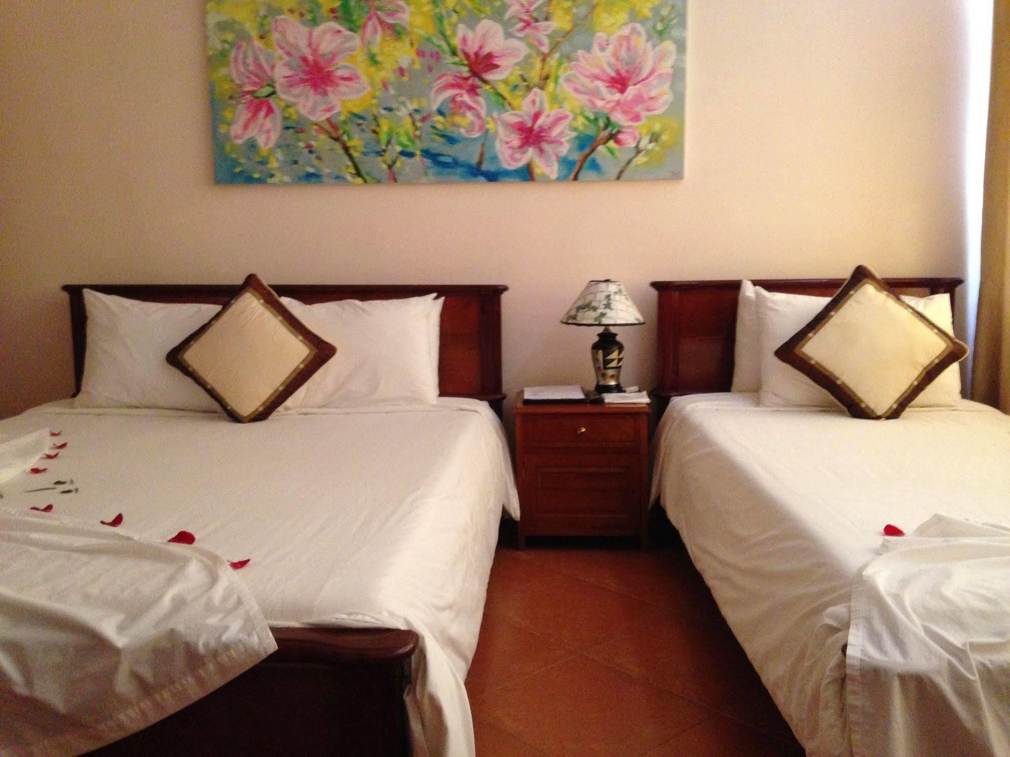 Holiday Diamond Hotel Hué Eksteriør billede