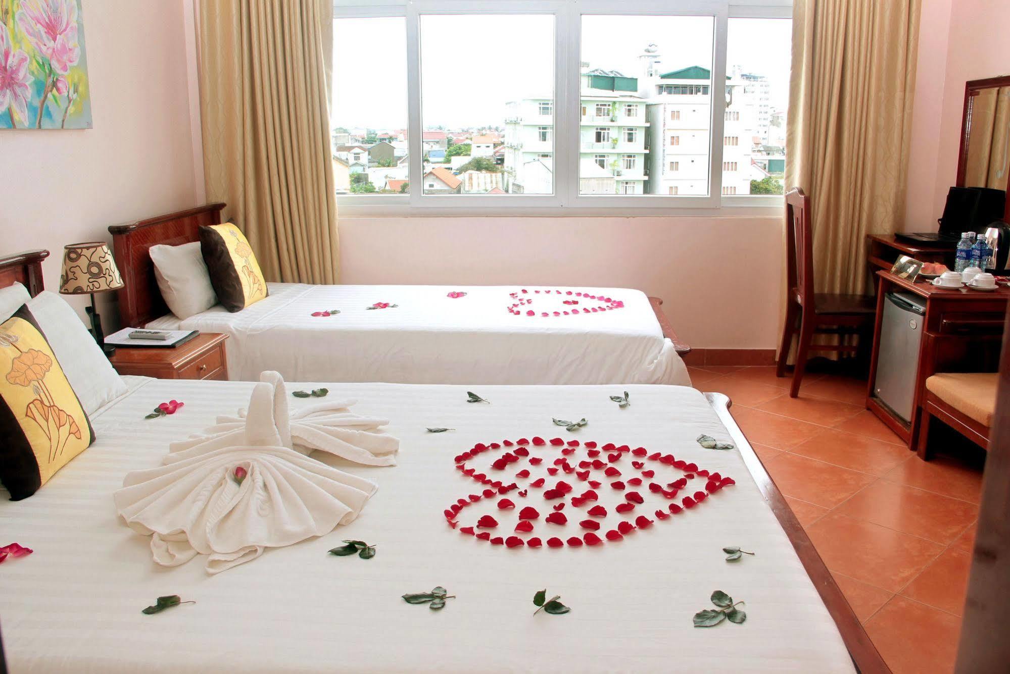 Holiday Diamond Hotel Hué Eksteriør billede