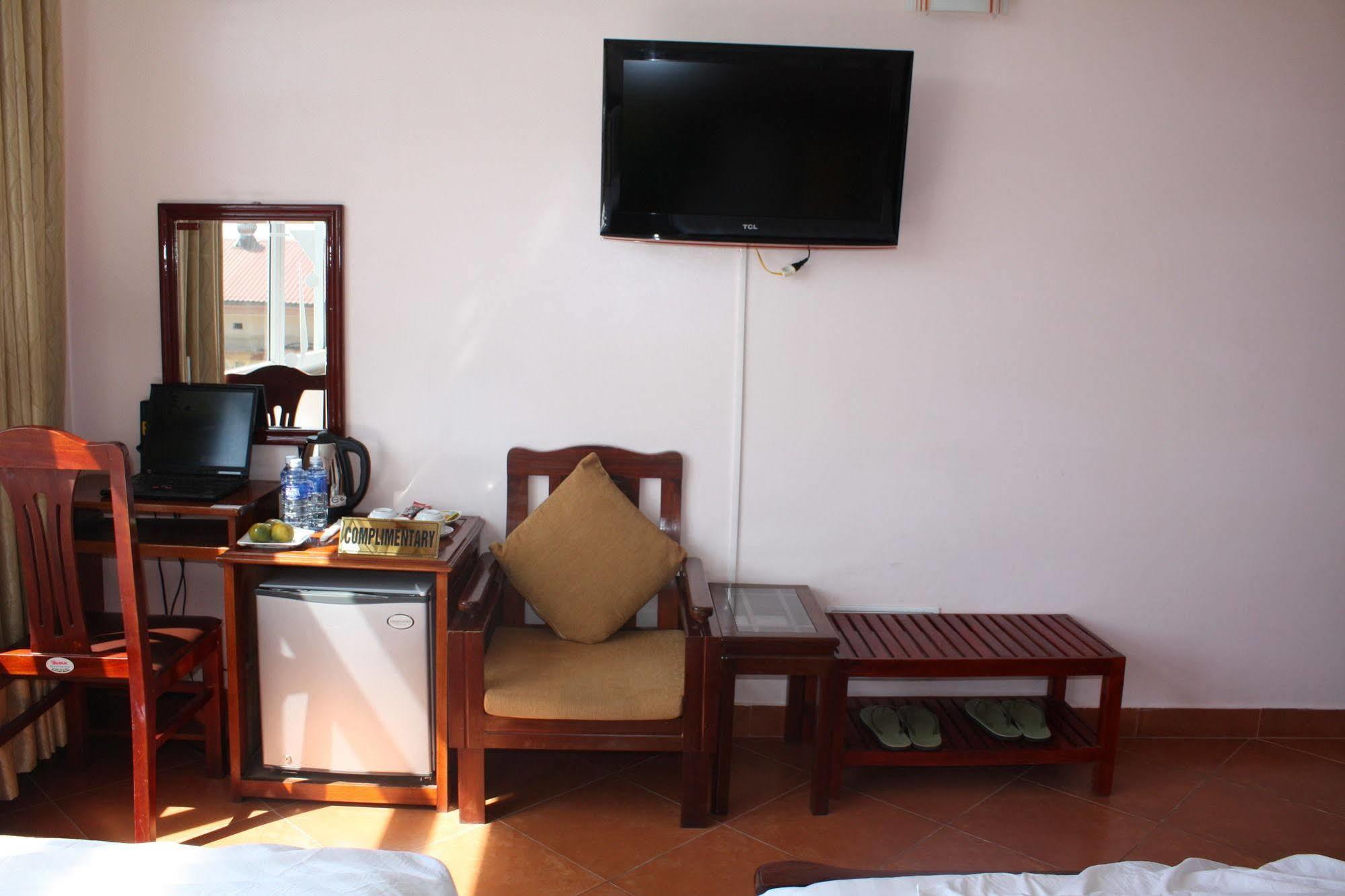 Holiday Diamond Hotel Hué Eksteriør billede