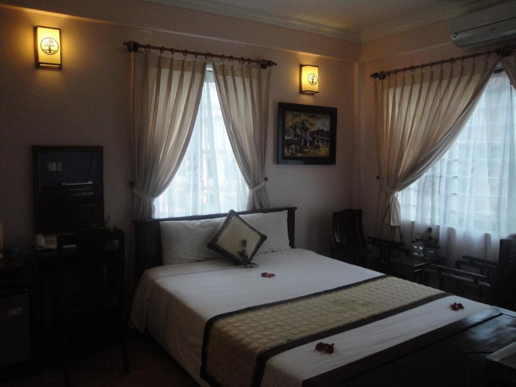 Holiday Diamond Hotel Hué Eksteriør billede